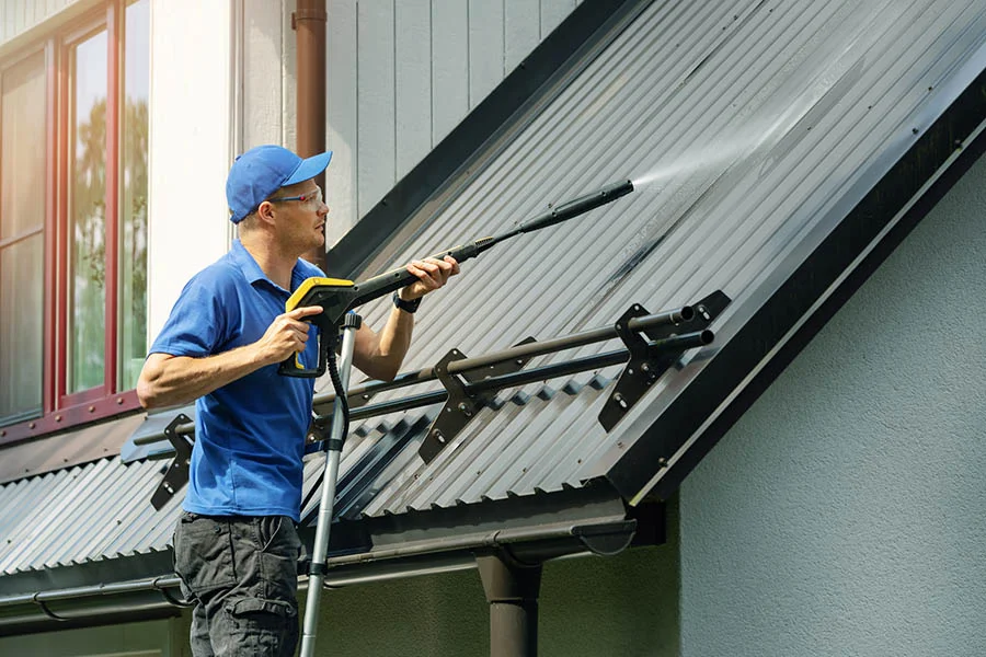 Professional Roof Cleaning Marietta, OH